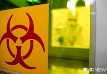 В Бордо обитатели дома престарелых устроили акцию протеста, требуя прививку от ковида