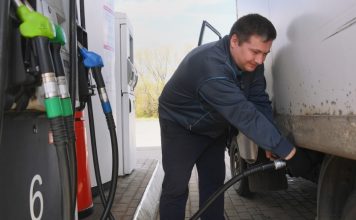 В России изменили порядок биржевых торгов топливом для стабилизации це