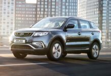 ТОП бестселлеров РФ в августе: Lada Granta покинула тройку лидеров, в список вошёл Geely Atlas