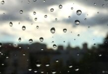 Более 70 человек стали жертвами селей и наводнений в Индии