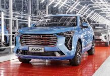 Авторынок РФ в октябре: снова падение и уже три «китайца» в ТОП-25 моделей