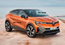 Renault готовит новинку: первое изображение кроссовера Captur Coupe