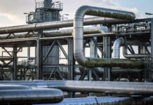 Цены на газ в Европе снова поднялись выше $1 тыс. за 1 куб. м