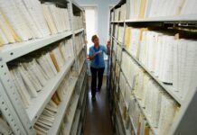 Финразведка попросила предоставить данные россиян из реестра ЗАГС