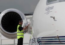 США запретили обслуживать самолет Абрамовича и 33 лайнера «Аэрофлота»