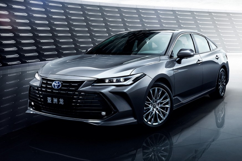 Toyota Avalon продолжит карьеру за пределами Америки: представлен обновлённый седан