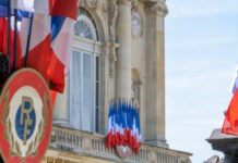 Во Франции российскую коллекцию картин «взяли в заложники»