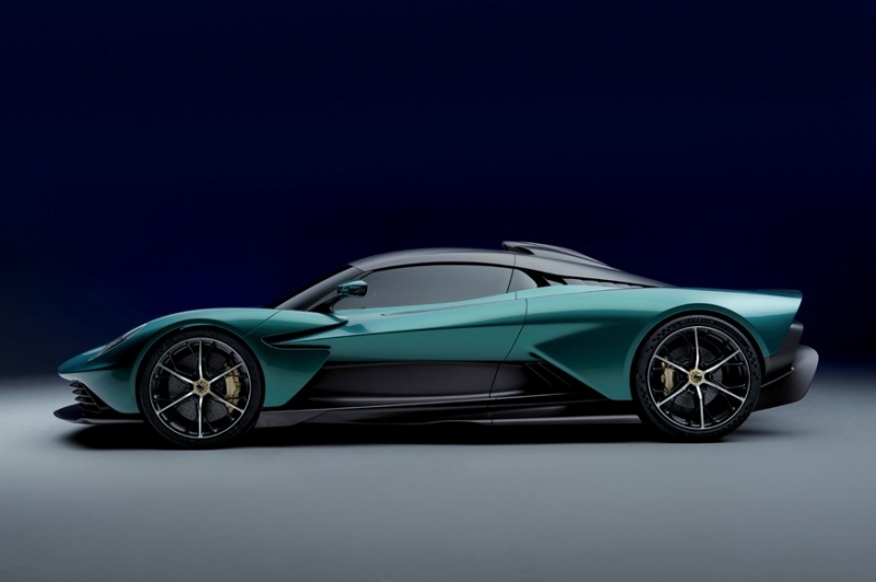 Планы по «озеленению» Aston Martin: первый электрокар появится в 2025 году