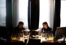 Экономисты РАН назвали риски для рынка труда из-за санкций