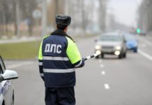 Работа над ошибками: сотрудников ГИБДД предложили наказывать за некорректные штрафы