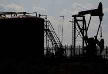 Минфин спрогнозировал долю нефтегазовых доходов бюджета в 40%