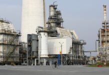 ЕС разрешит «Роснефти» и «Газпром нефти» перевозить нефть в третьи страны