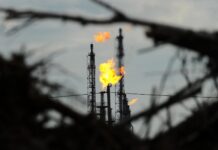 Минфин изучит схемы экспорта топлива для внутреннего рынка