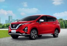 Сделанный из Mitsubishi бюджетный вэн Nissan Livina: теперь с левым рулём