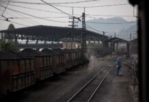 Китай в сентябре снизил закупки угля и нефти у России