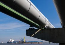 FT сообщила о 100 танкерах для перевозки российской нефти