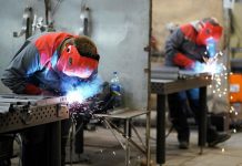 Оптимизм в российской промышленности вырос до максимума за год