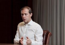 Мантуров заявил о плане продлить параллельный импорт еще на год