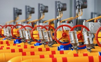 Минфин спрогнозировал потерю ₽44 млрд нефтегазовых доходов в июне