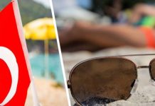 В Анталии туристы массово повалили на пляжи