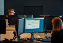 Длительность рабочего дня в России установила рекорд