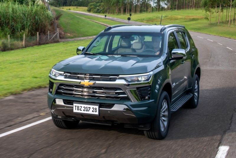 Внедорожник Chevrolet Trailblazer получил новый салон после рестайлинга и стал чуть мощнее