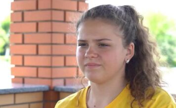 Обломок вражеского снаряда попал в голову: история 13-летней Дианы из Изюма в Музее «Голоса Мирных» Фонда Рината Ахметова