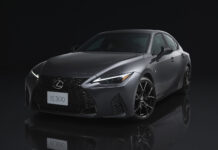У седана Lexus IS появилась особенная версия F Sport Black IV