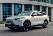 В России cтартовали продажи кроссовера Omoda C7, все цены известны