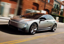 Премьеры Toyota: будущая Corolla, внедорожное купе Century и шестиколёсный минивэн Lexus LS