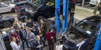 Рынок машин с пробегом в РФ достиг рекорда и столкнулся с дефицитом востребованных моделей