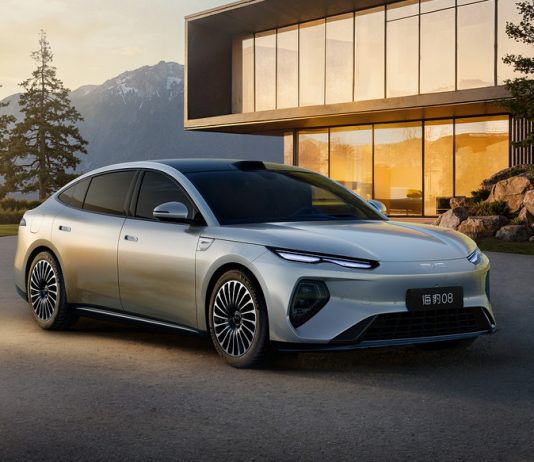 Ещё один флагман BYD: показан большой седан Seal 08