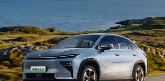 Geely готовится запустить в продажу купеобразный кроссовер Atlas REV